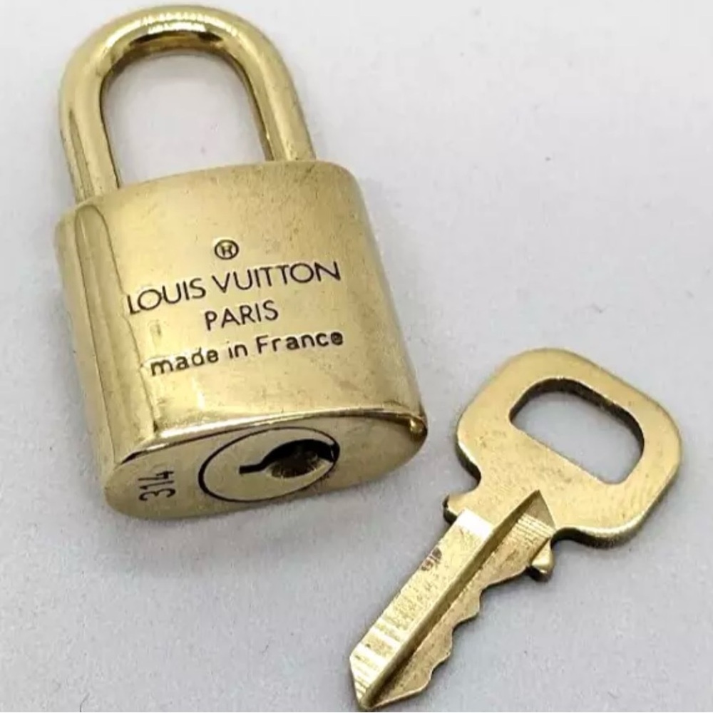 Authentic Louis Vuitton Lock And Key #317 #313 #306 #322 #316 View 2